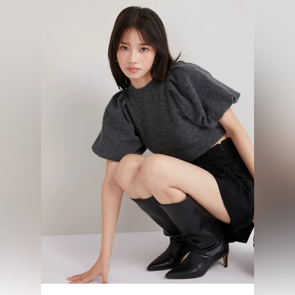 Snidel Women's Cropped Knit Pullover with Design Sleeves - Picture 1 of 11